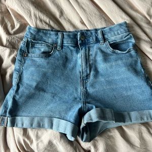 american eagle curvy shorts